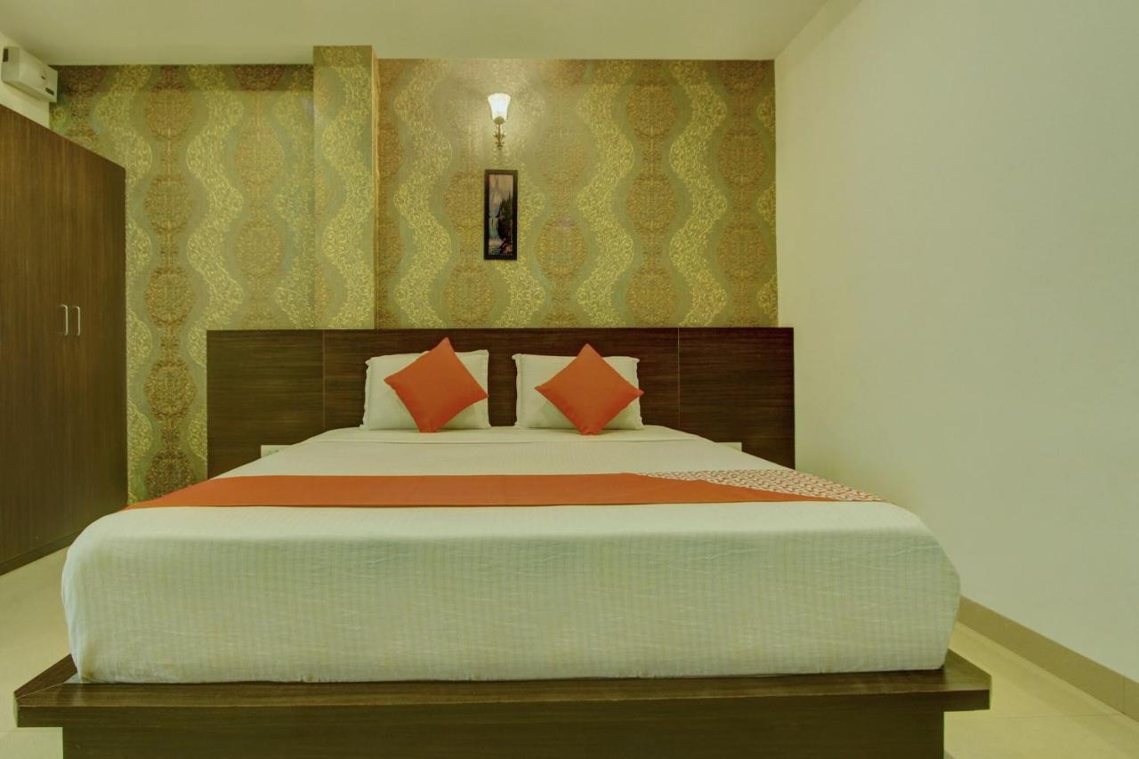 Capital O Hotel Samanvi International Belur  Exterior photo